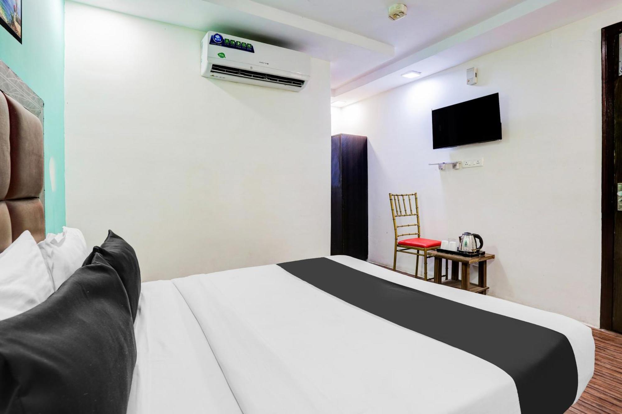 Super Hotel O Rohini Sector 20 Formerly Yellow Saffron دلهي المظهر الخارجي الصورة